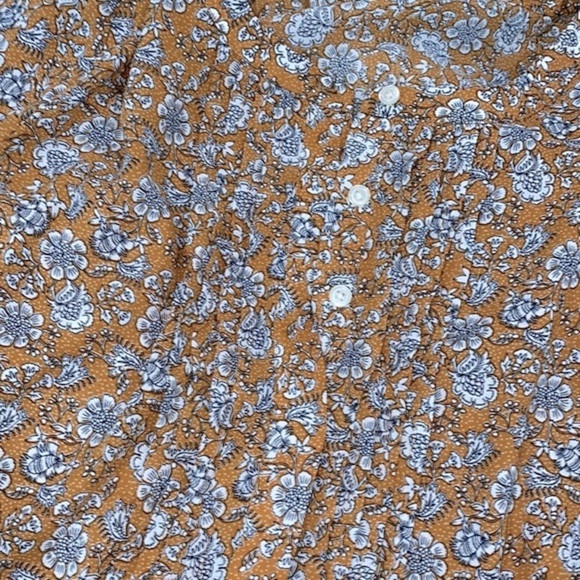 LOFT floral top size medium - Picture 7 of 9